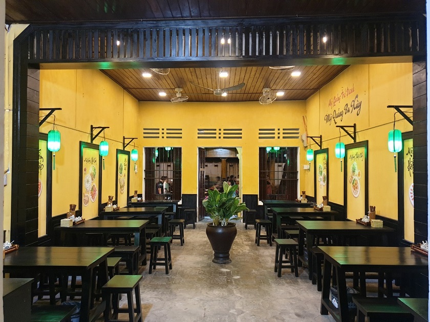 Quán mì Quảng nổi tiếng ở Hội An